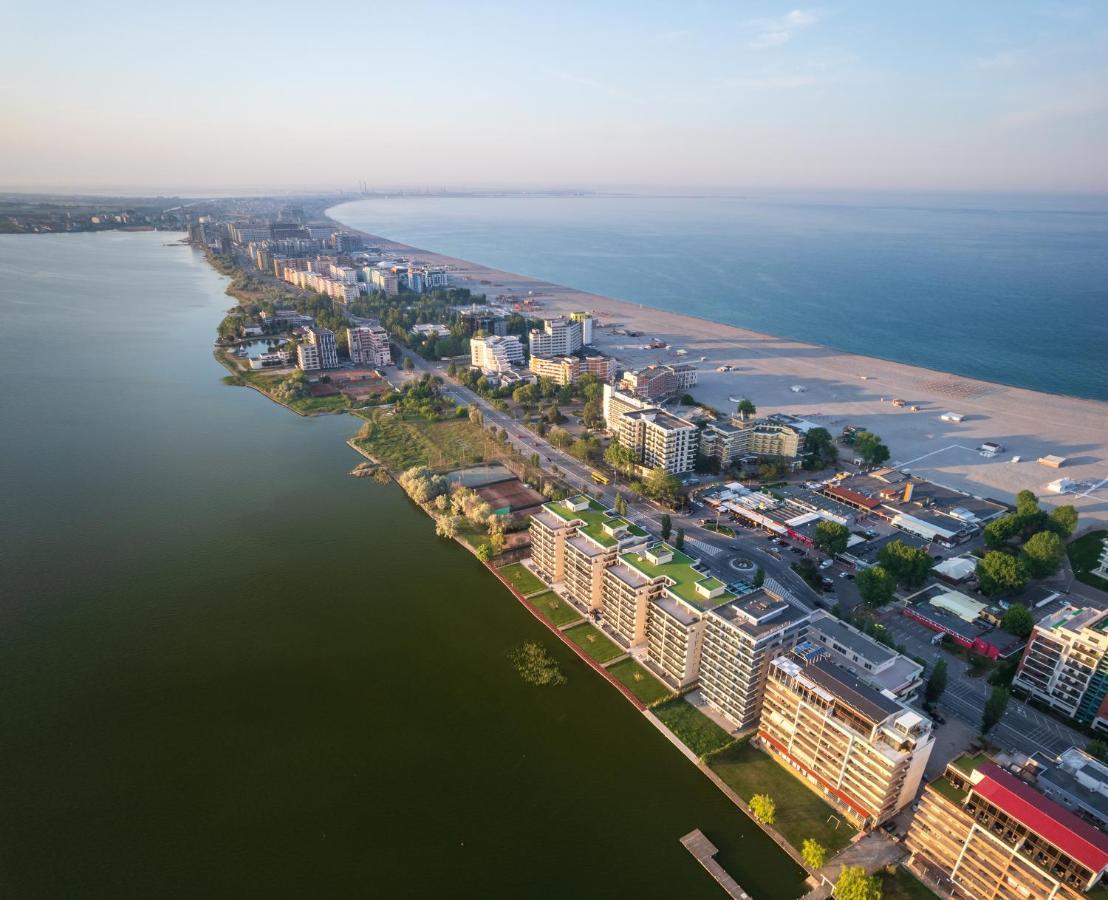 Lago Apartment Mamaia Butoaie Exteriör bild